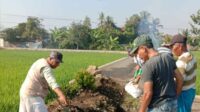 sesi menam kembang di pembatas Rw 005 dan 013